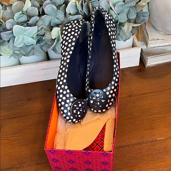 Tory Burch Minnie Travel Ballet with logo Napa leather Polka Dot Flats - Picture 1 of 16